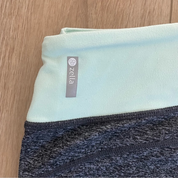 Zella Crop Leggings - Picture 3 of 4